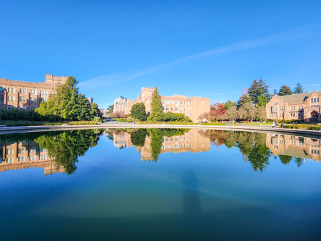 Drumheller Fountain, also known as Frosh Pond, is an outdoor fountain on the University of Washington campus in Seattle, Washington, in the United States.の写真素材