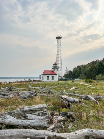 Point Robinson Light is an operational aid to navigation and historic lighthouse on Puget Sound, located at Point Robinson, the easternmost point of Maury Island.の写真素材