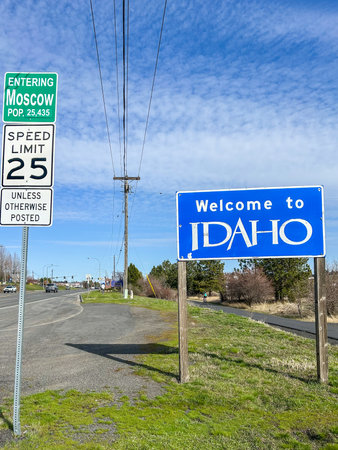Idaho is a landlocked state in the Pacific Northwest and Mountain West subregions of the Western United Statesの写真素材