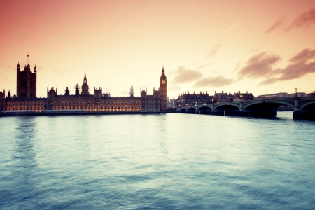 Silhouette of Parliament with Big Ben at sunset, Londonの写真素材