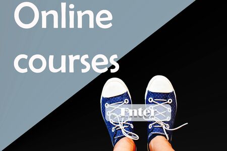 online courses digital e-learning from homeの写真素材
