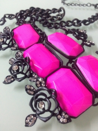 Black rose pink gemsの素材