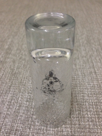 Upside down glassの素材