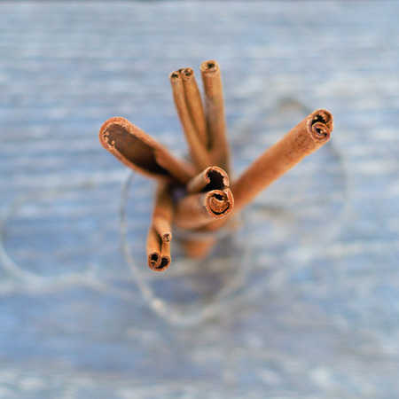 dried cinnamon sticks the beam top viewの写真素材