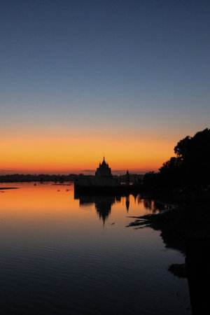 Sunset Lakeの写真素材