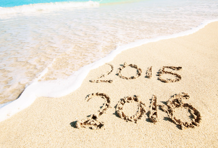 Celebrating the year 2016 on a tropical beach