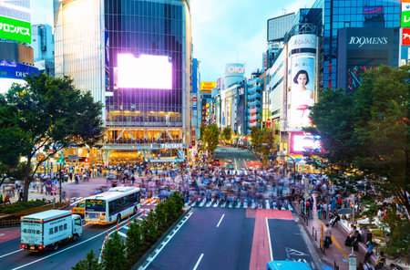 TOKYO, JAPAN - SEP, 25 2017: People cross the famous intersection in Shibuya, Tokyo, Japan one of the busiest crosswalks in the world.のeditorial素材