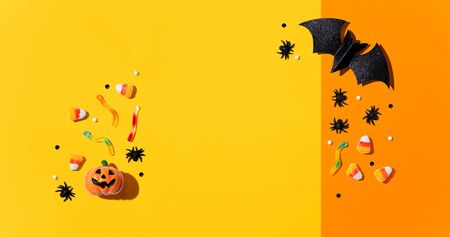 Pumpkins with Halloween decorations - overhead view flat layの写真素材