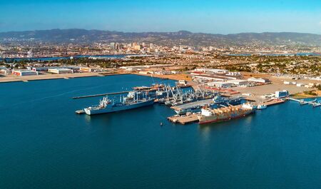 Aerial view of ships in the San Francisco bayの写真素材
