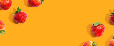 Fresh red strawberries overhead viewの写真素材