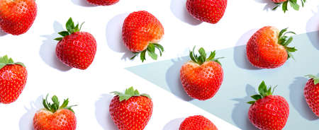 Fresh red strawberries overhead viewの写真素材