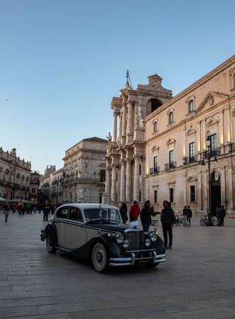 View on the Piazza Duomo in Ortigia, in Syracuse with bridal carのeditorial素材