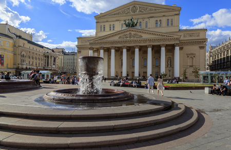 MOSCOW, RUSSIA - JULY 6, 2018:Moscow famous landmark. Fountain and Bolshoi Theater during summer day. editorialのeditorial素材