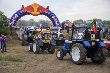 Rostov-on-Don, Russia-May 20, 2018: Trucks races on off road terrain. A large crowd of people on the podium, viewers of the showのeditorial素材