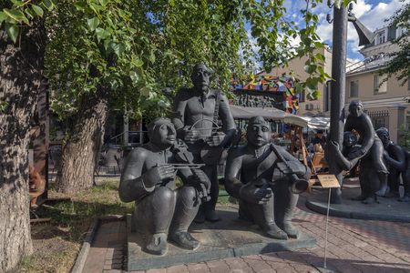 Moscow, Russia, July 6, 2018: Museum of Modern Art on Petrovka Street 25. Sculptures of Zurab Tsereteli,Editorial.のeditorial素材