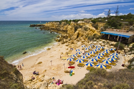 View of the beautiful coastline near Albufeira in the Algarve, Portugal.のeditorial素材