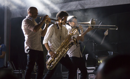 OLHAO, PORTUGAL - 10 AUGUST 2016: Expensive Soul music group on a Seafood festival.のeditorial素材