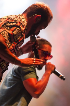 OLHAO, PORTUGAL - 10 AUGUST 2016: Expensive Soul music group on a Seafood festival.のeditorial素材