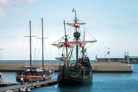View of an amazing Replica of a Portuguese Caravel vessel, that pioneered the Atlantic sea travels during the Navigation Discovery Era.のeditorial素材