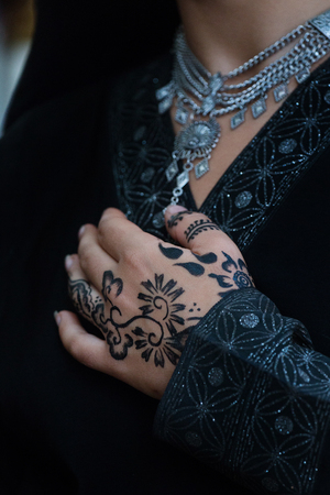 Hands painted with henna in moroccan style.のeditorial素材