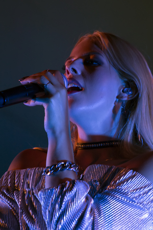 FARO, PORTUGAL: 2nd SEPTEMBER, 2017 - Music band, Diana Martinez & the crib, performs on Festival F, a big festival on the city of Faro, Portugal.のeditorial素材