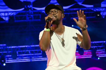 FARO, PORTUGAL: 3rd SEPTEMBER, 2017 - Music band, HMB, performs on Festival F, a big festival on the city of Faro, Portugal.のeditorial素材