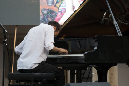FARO, PORTUGAL: 2nd SEPTEMBER, 2017 - Music band, Julio Resende and Julio Machado Vaz, performs on Festival F, a big festival on the city of Faro, Portugal.のeditorial素材