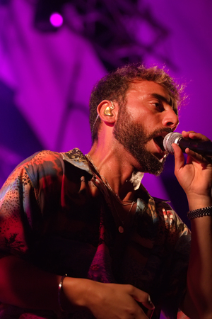 FARO, PORTUGAL: 31st SEPTEMBER, 2017 - Music band, Expensive Soul, performs on Festival F, a big festival on the city of Faro, Portugal.のeditorial素材