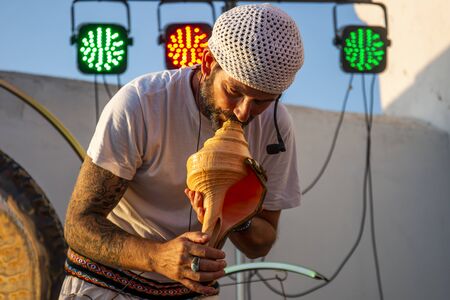 FARO, PORTUGAL: 5th SEPTEMBER, 2019 - Music band, Cosmic Gong Bath - Sound Journey, performs on Festival F, a big festival on the city of Faro, Portugal.のeditorial素材