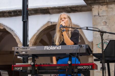 FARO, PORTUGAL: 7th SEPTEMBER, 2019 - Mellow electronica singer, Lince, performs on Festival F, a big festival on the city of Faro, Portugal.のeditorial素材