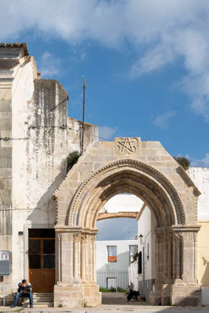 Old convent broken arc on the city of Loule, Algarve, Portugal.のeditorial素材