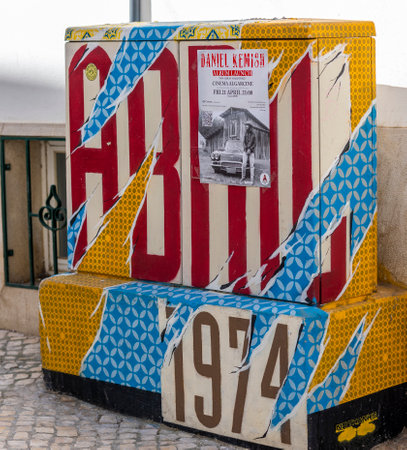 LAGOS, PORTUGAL, 16th APRIL 2023: Creative artwork painted on electrical cabinet on the streets of Lagos.のeditorial素材