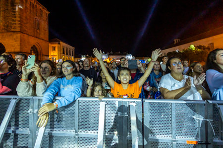 FARO, PORTUGAL: 7th SEPTEMBER, 2023 - Audience watch music artist on Festival F, a big festival in the city of Faro, Portugal.のeditorial素材