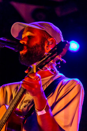 FARO, PORTUGAL: 7th SEPTEMBER, 2023 - Music band, Eu.Clides, performs at Festival F, a big festival in the city of Faro, Portugal.のeditorial素材