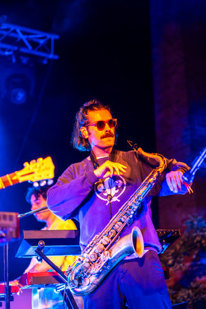 FARO, PORTUGAL: 7th SEPTEMBER, 2023 - Music band, Pimenta Caseira, performs at Festival F, a big festival in the city of Faro, Portugal.のeditorial素材