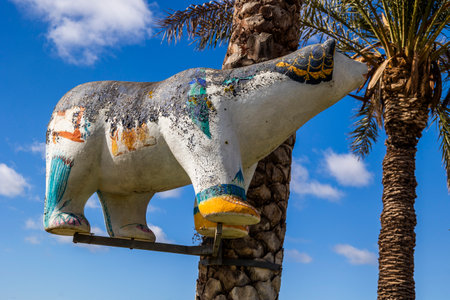 ESTOMBAR, PORTUGAL - 5th OCOTOBER 2024: Artistic stone modern contemporary bear statues located on wine estate "Quinta dos Vales".のeditorial素材
