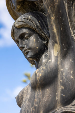 ESTOMBAR, PORTUGAL - 5th OCOTOBER 2024: Artistic stone modern contemporary female statues located on wine estate "Quinta dos Vales".のeditorial素材