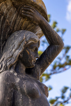 ESTOMBAR, PORTUGAL - 5th OCOTOBER 2024: Artistic stone modern contemporary female statues located on wine estate "Quinta dos Vales".のeditorial素材