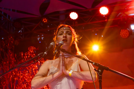 FARO, PORTUGAL: 6th SEPTEMBER, 2024 - Music artist, Emmy Curl, performs on Festival F, a big festival on the city of Faro, Portugal.のeditorial素材