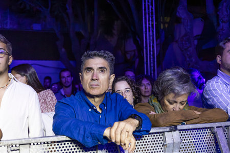 FARO, PORTUGAL: 5th SEPTEMBER, 2024 - Audience watch music artist in the Music Festival F, a big festival in the city of Faro, Portugalのeditorial素材