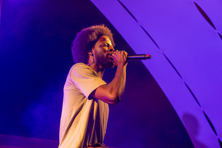 FARO, PORTUGAL: 6th SEPTEMBER, 2024 - Music artist, Papillon, performs on Festival F, a big festival on the city of Faro, Portugal.のeditorial素材