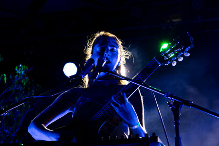 FARO, PORTUGAL: 6th SEPTEMBER, 2024 - Music artist, Emmy Curl, performs on Festival F, a big festival on the city of Faro, Portugal.のeditorial素材