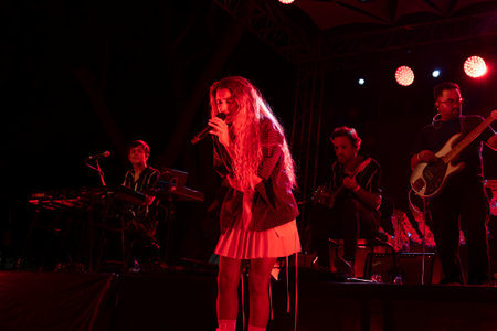 FARO, PORTUGAL: 6th SEPTEMBER, 2024 - Music artist, Milhanas, performs on Festival F, a big festival on the city of Faro, Portugal.のeditorial素材