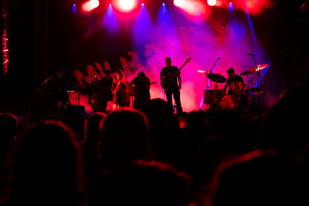 FARO, PORTUGAL: 6th SEPTEMBER, 2024 - Music artist, Milhanas, performs on Festival F, a big festival on the city of Faro, Portugal.のeditorial素材