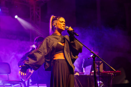 FARO, PORTUGAL: 7th SEPTEMBER, 2024 - Music artist, Filipa Vieira, performs on Festival F, a big festival on the city of Faro, Portugal.のeditorial素材