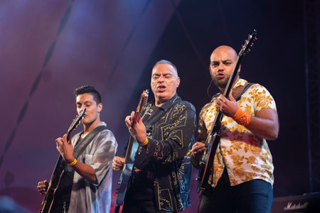 FARO, PORTUGAL: 7th SEPTEMBER, 2024 - Music artist, Iris, performs on Festival F, a big festival on the city of Faro, Portugal.のeditorial素材