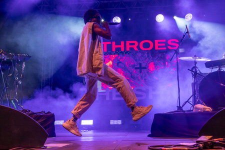 Throes and the Shine artist performing on Music Festival.のeditorial素材