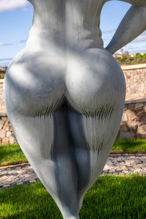 ESTOMBAR, PORTUGAL - 5th OCOTOBER 2024: Artistic stone modern contemporary female statues located on wine estate "Quinta dos Vales".のeditorial素材