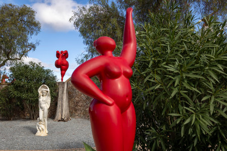 ESTOMBAR, PORTUGAL - 5th OCOTOBER 2024: Artistic stone modern contemporary female statues located on wine estate "Quinta dos Vales".のeditorial素材