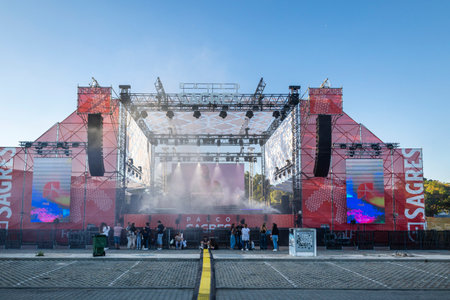 FARO, PORTUGAL: 5th SEPTEMBER, 2024 - Close view of the music concert festival stage in the Music Festival F, a big festival on the city of Faro, Portugalのeditorial素材